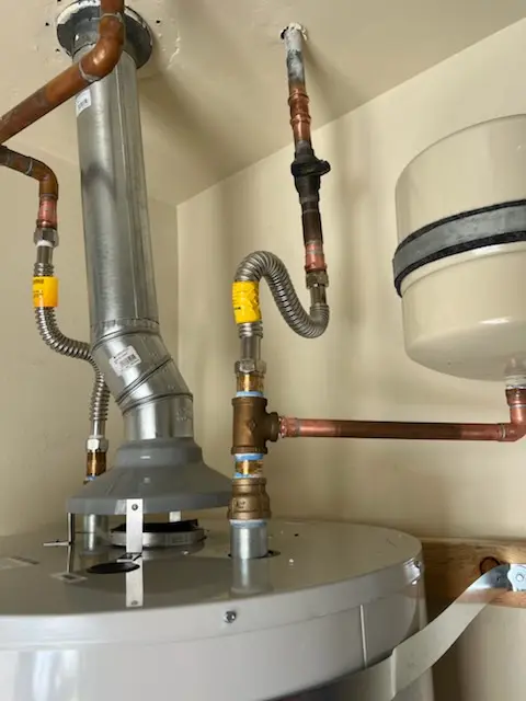 Water heater installation and plumbing repair in Clanton